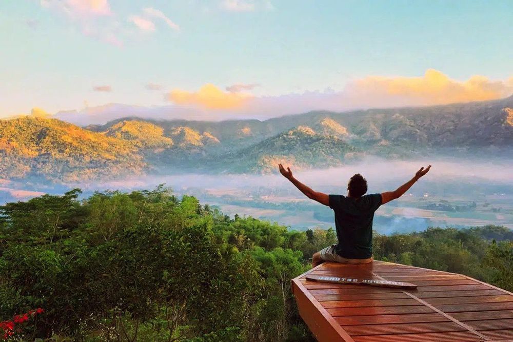 Menikmati Sunrise Terbaik di Yogyakarta dari Tempat Tertinggi